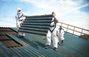 Anche le piccole imprese vanno sostenute nella rimozione dell’amianto