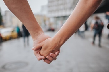 Contro la violenza promuoviamo l’amore (vero)